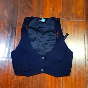 Front button vest